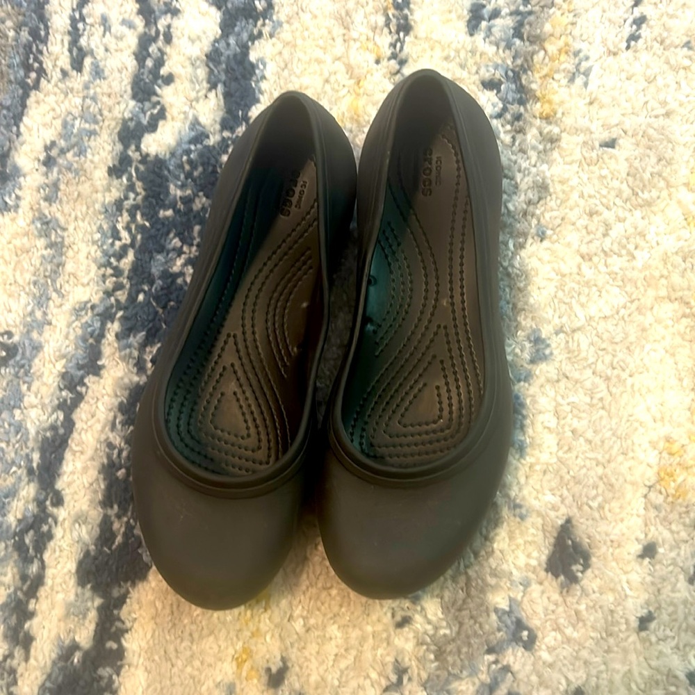 Crocs size 8